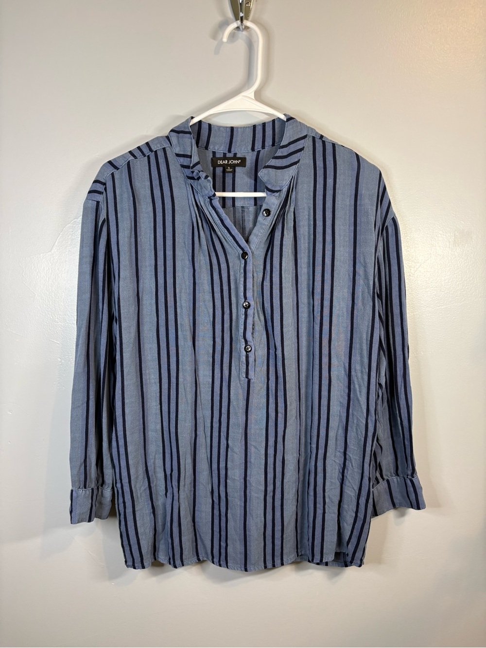Dear John Navy Blue Striped Button-Front Women's Shirt Small Lightweight Travel